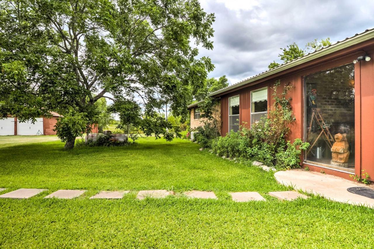 Carmine Cottage With Porch On Beautiful 60-Acre Farm Exteriör bild